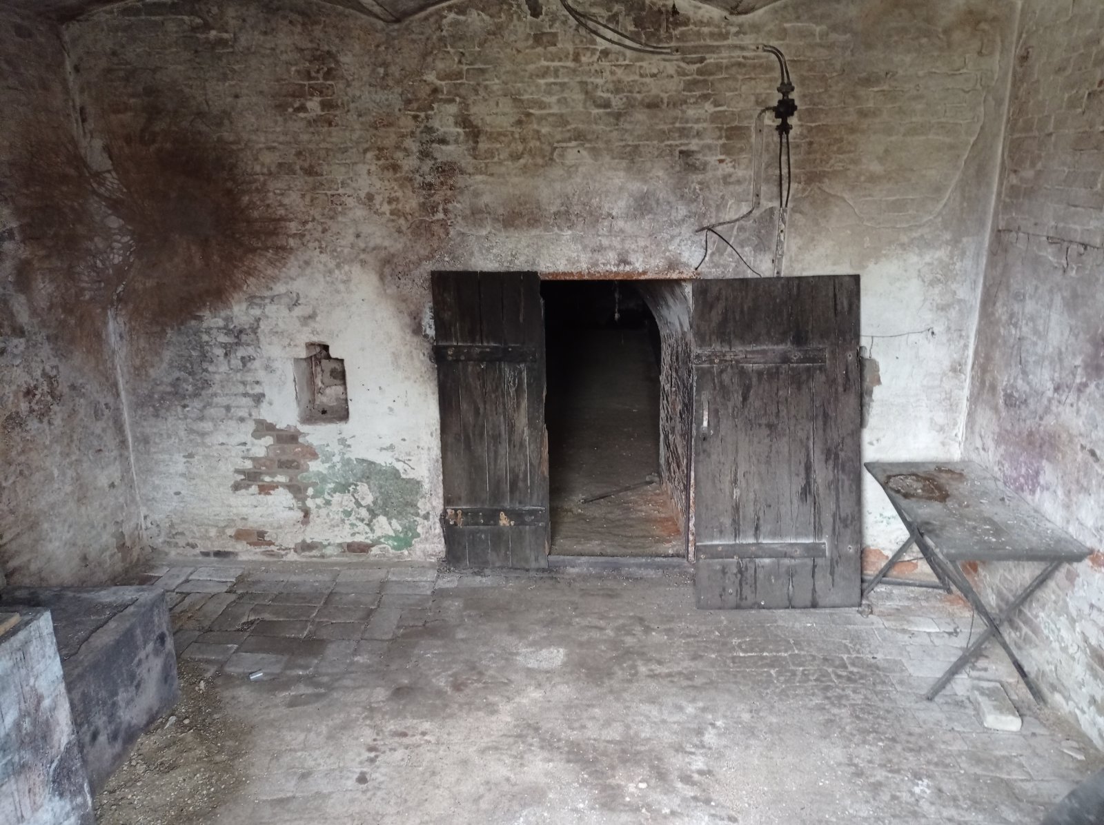 Tradiční vinný sklep s nástavbou v obci Brod nad Dyjí - Obrázek 3