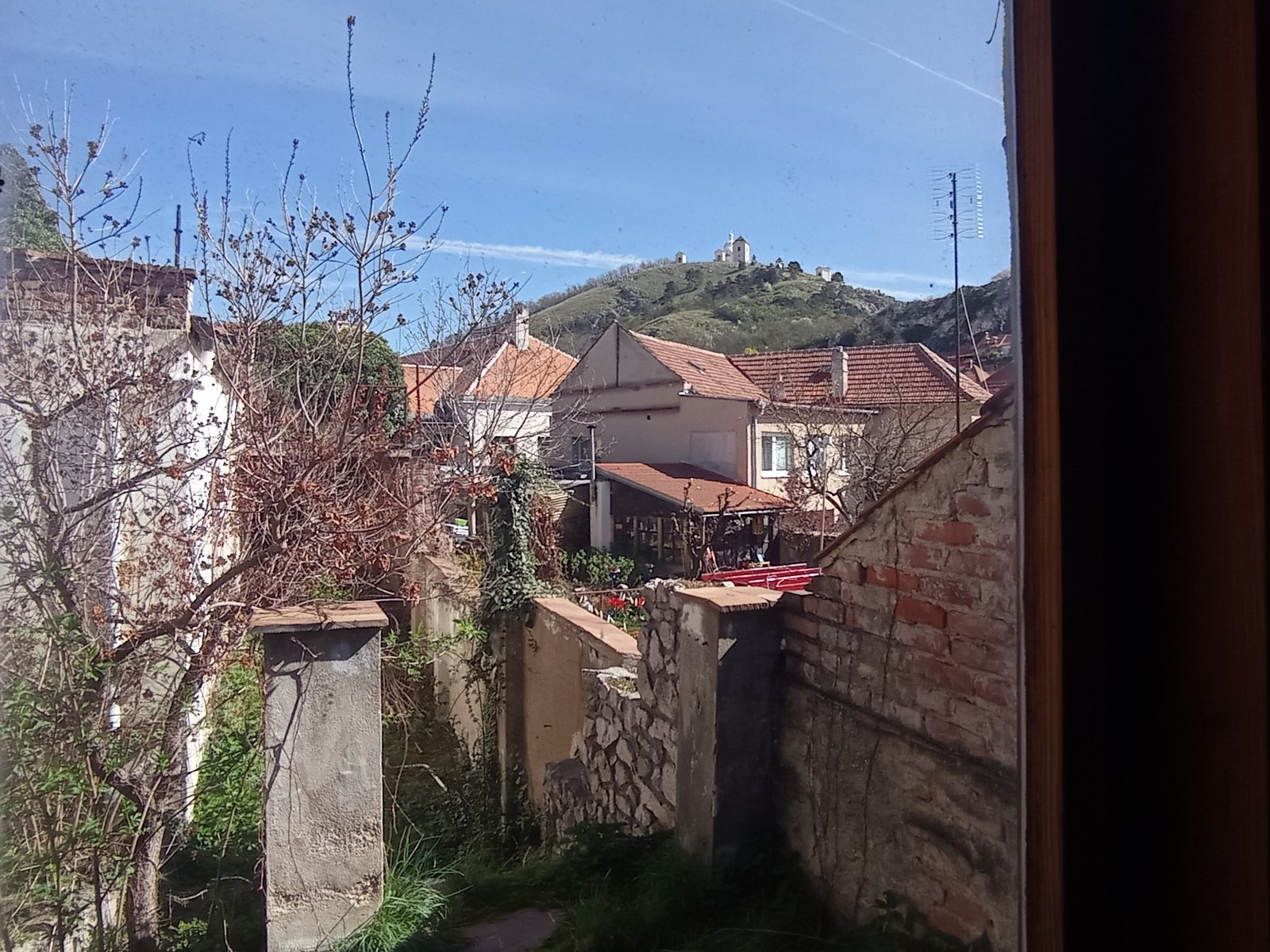 Rozlehlý dům v historickém centru Mikulova. - Obrázek 19