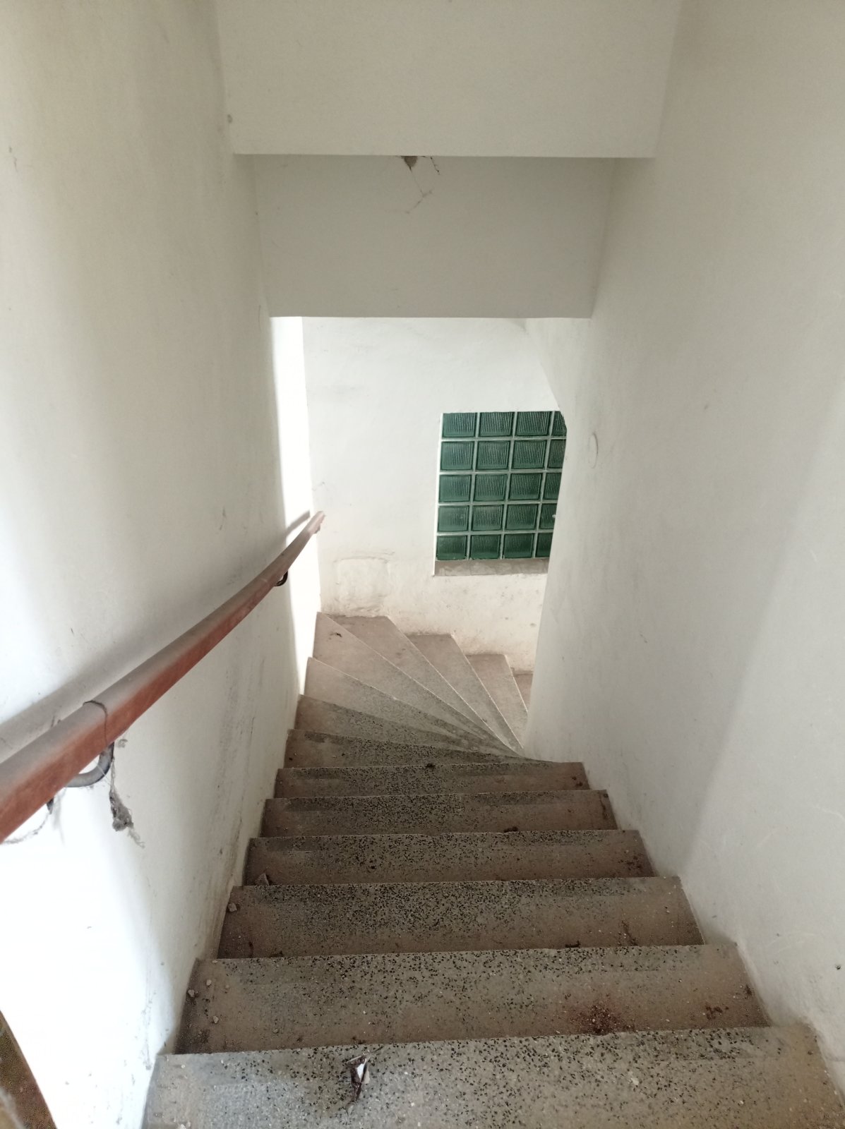 Rozlehlý dům v historickém centru Mikulova. - Obrázek 9