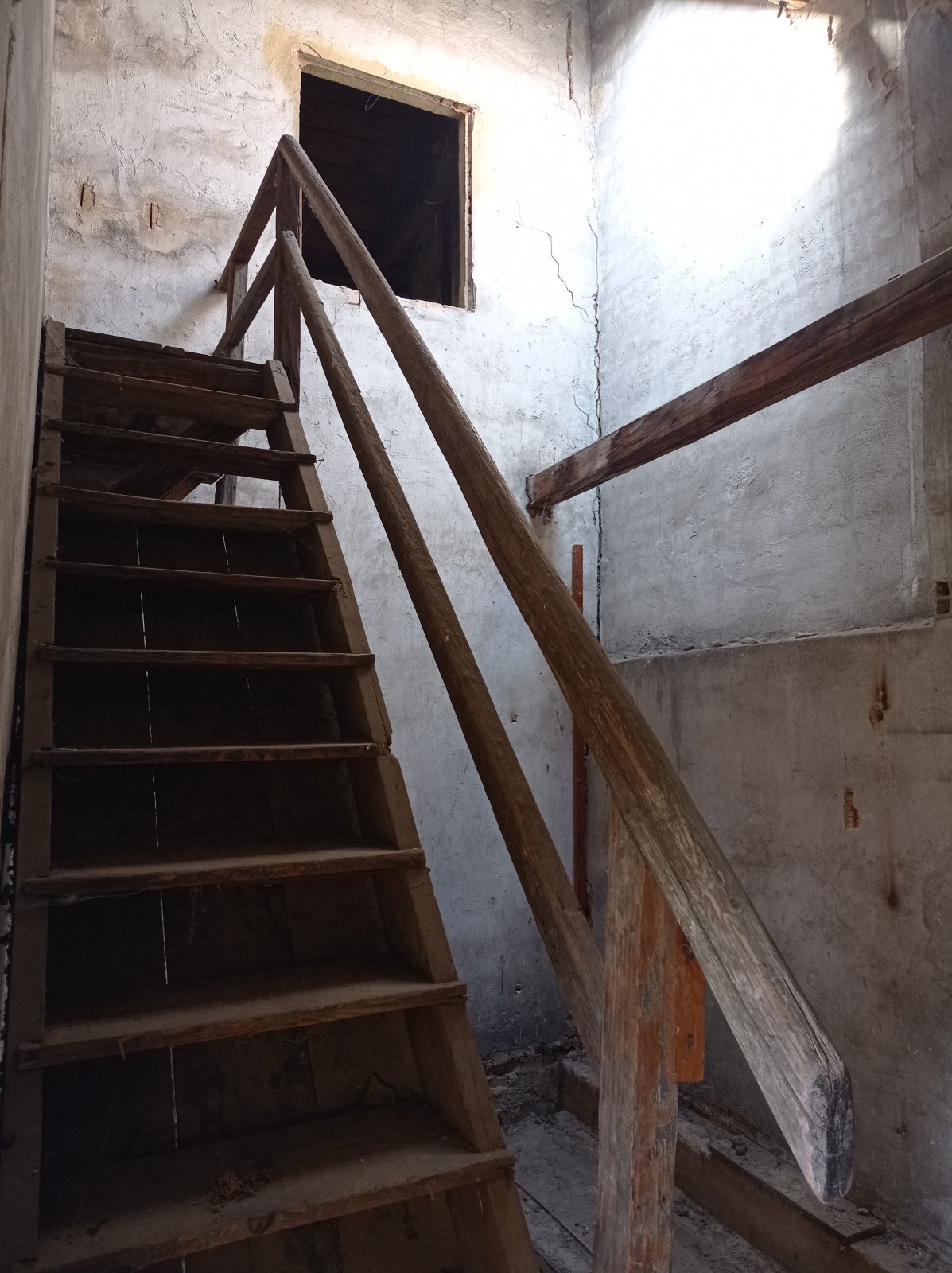 Rozlehlý dům v historickém centru Mikulova. - Obrázek 21