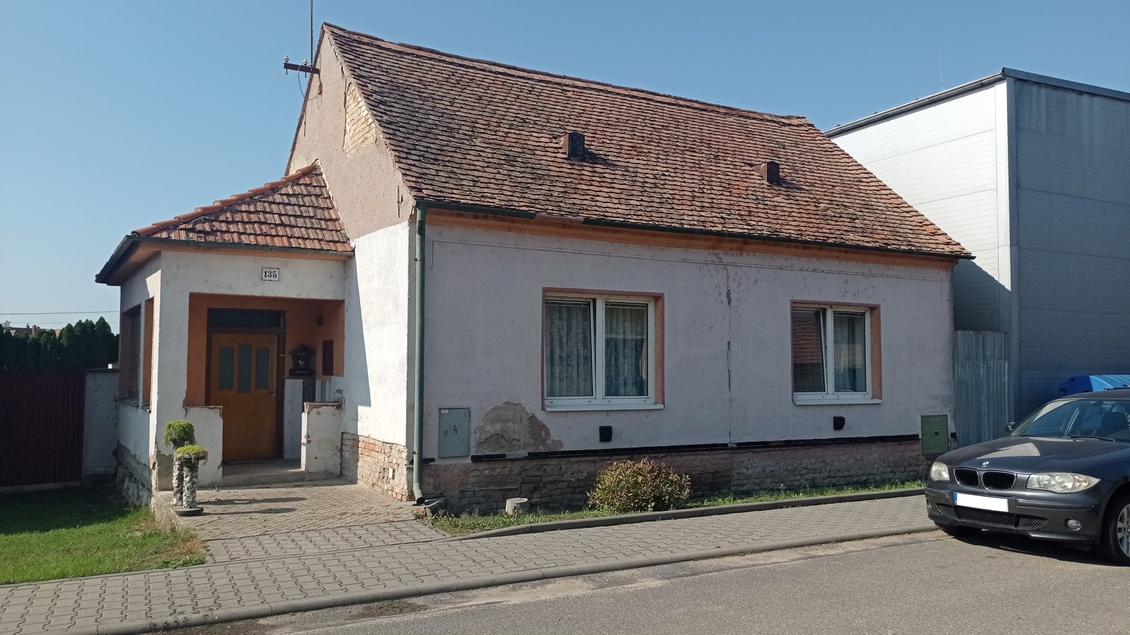 Samostatně stojící rodinný dům 3+1 v obci Novosedly