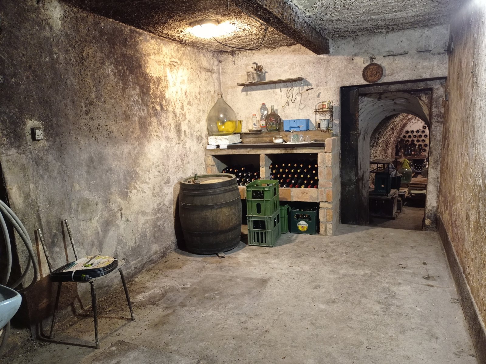 Jedinečná příležitost koupě vinného sklepa s vinicí na úpatí Svatého kopečku v Mikulově - Obrázek 9