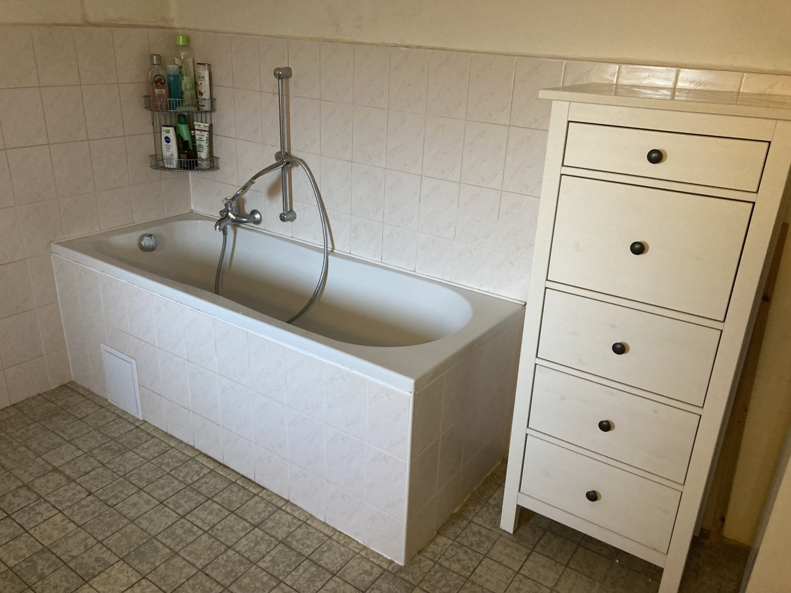 Rodinný dům se zahrádkou a krásnými výhledy v centru Mikulova - Obrázek 15