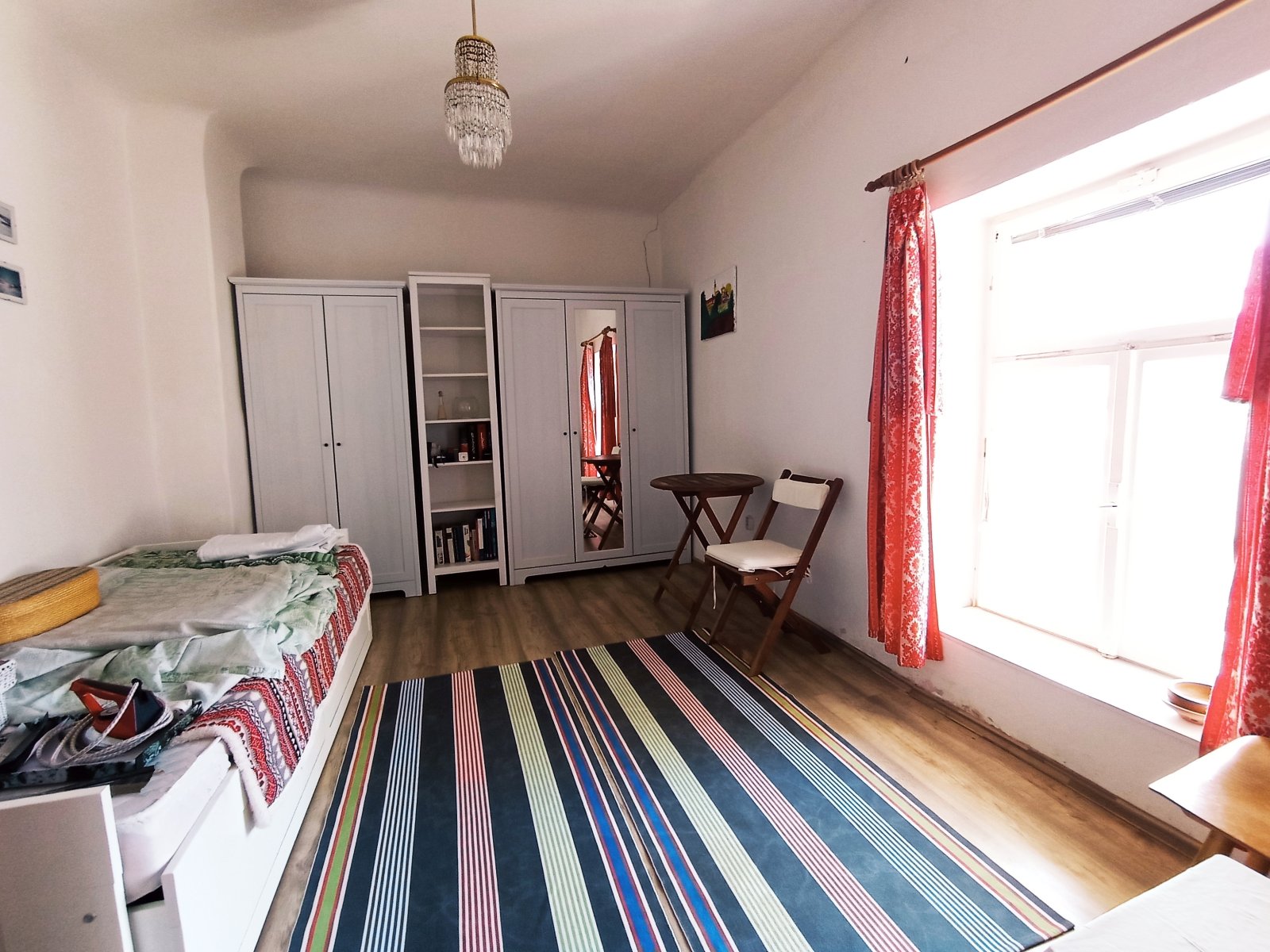 Rodinný dům se zahrádkou a krásnými výhledy v centru Mikulova - Obrázek 6