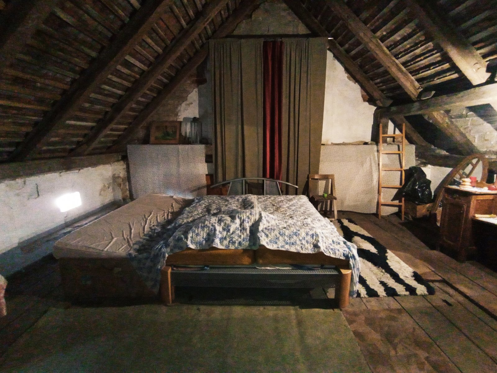 Rodinný dům se zahrádkou a krásnými výhledy v centru Mikulova - Obrázek 25