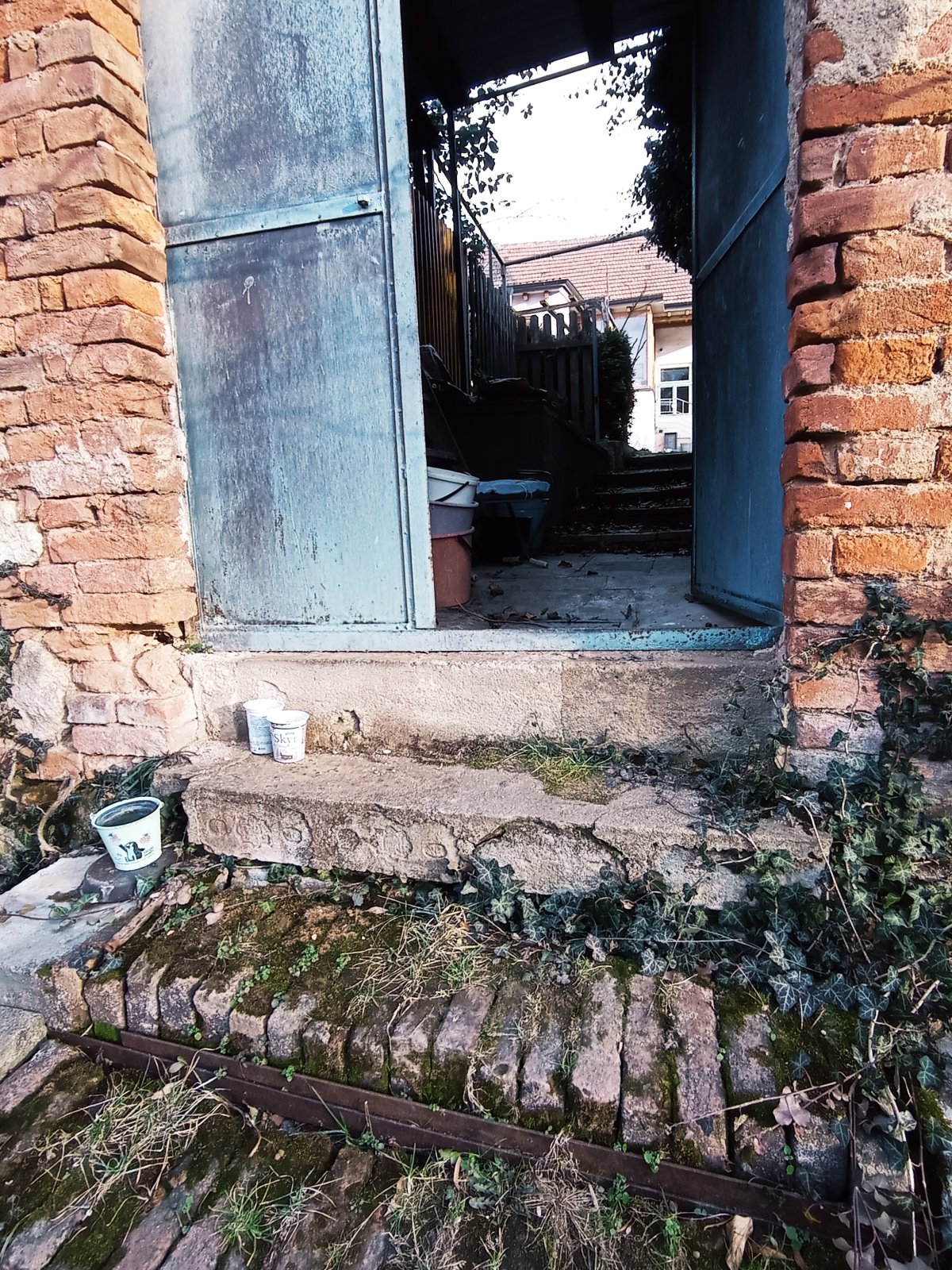 Rodinný dům se zahrádkou a krásnými výhledy v centru Mikulova - Obrázek 28