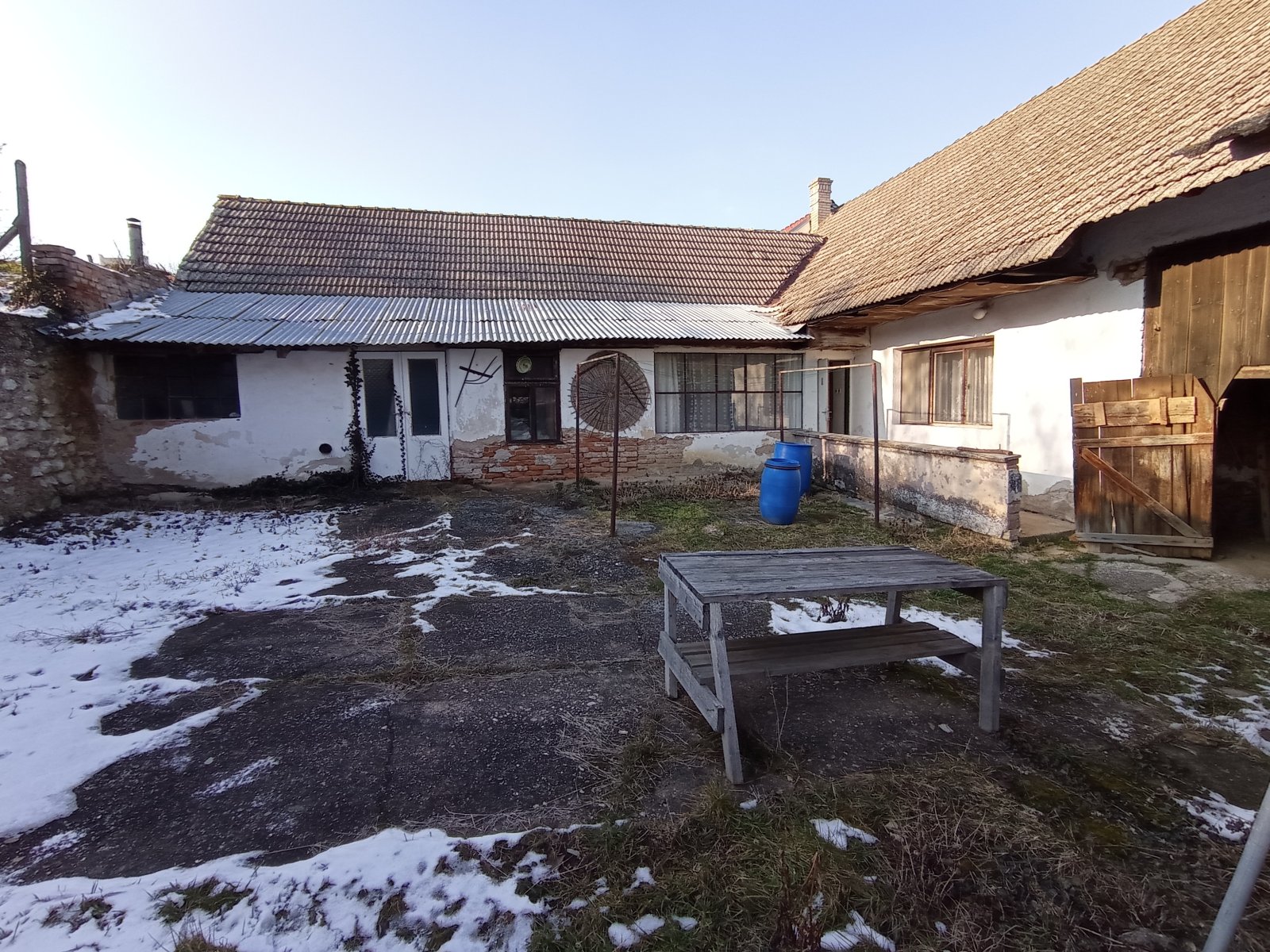 Rodinný dům s rozlehlým pozemkem v obci Pavlov - Obrázek 20