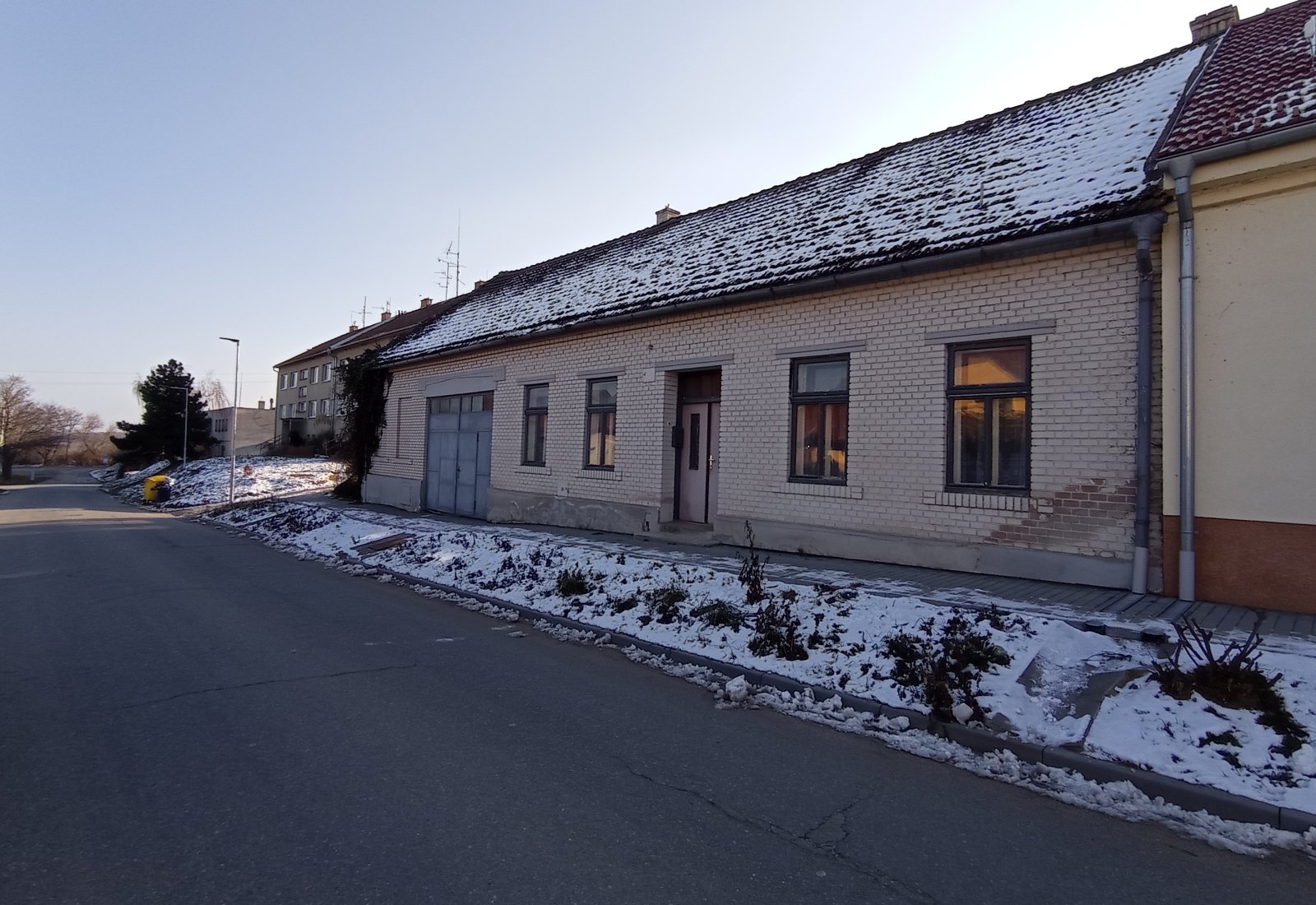 Rodinný dům s rozlehlým pozemkem v obci Pavlov - Obrázek 26