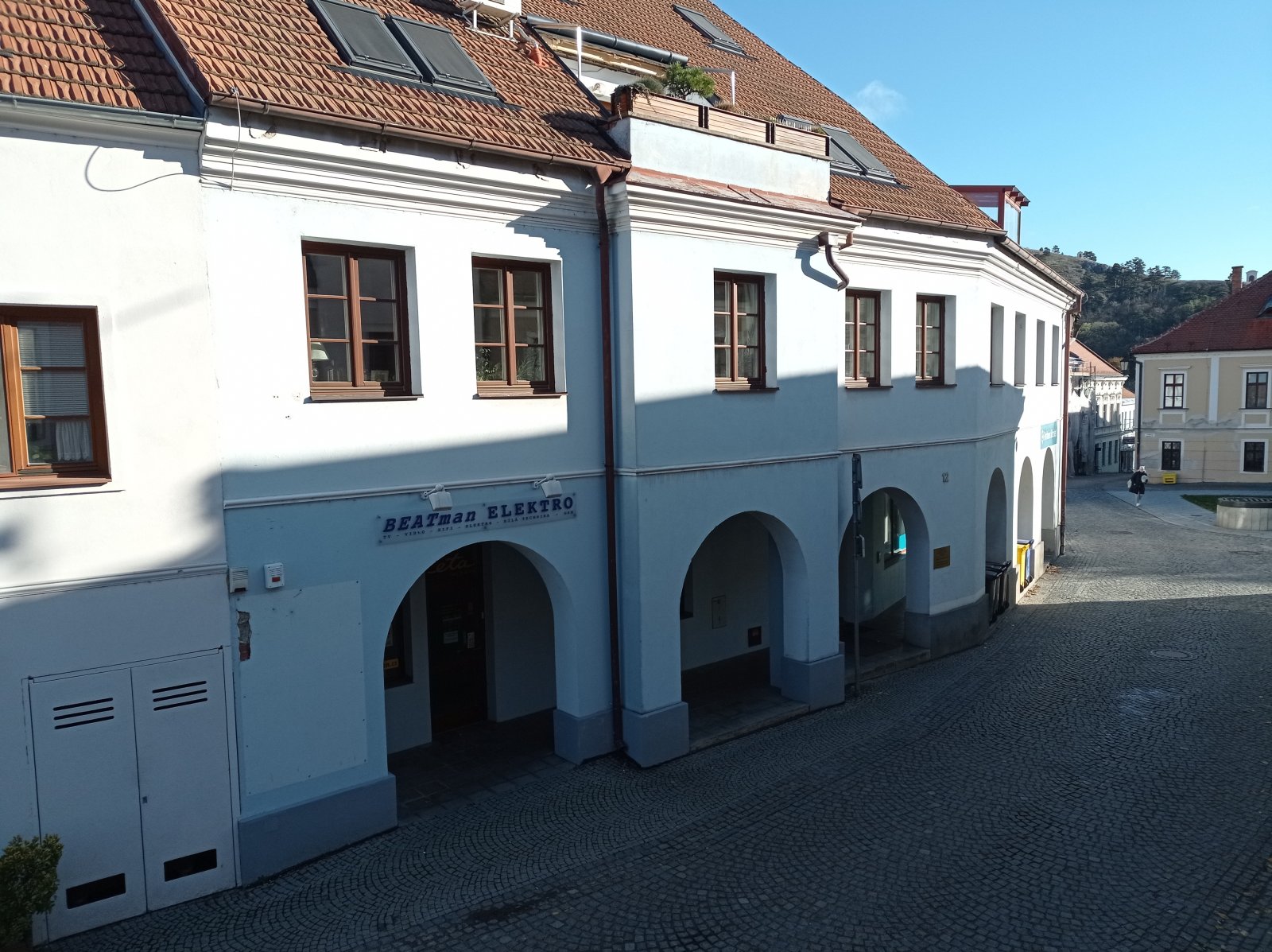 Prodej ordinace pro dva lékaře včetně kompletního zázemí v historickém centru Mikulova.