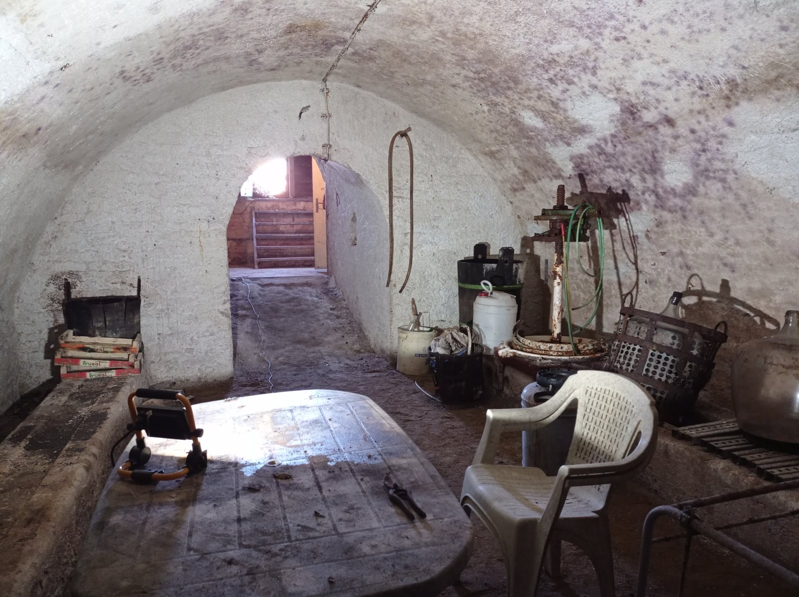 Vinný sklep s pozemkem ve vinařské uličce v Novosedlech - Obrázek 5