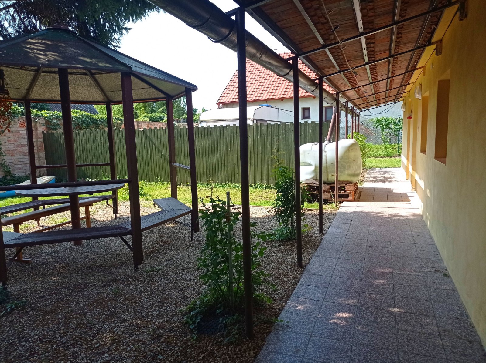 Přízemní rodinný dům se zahrádkou v obci Brod nad Dyjí - Obrázek 17