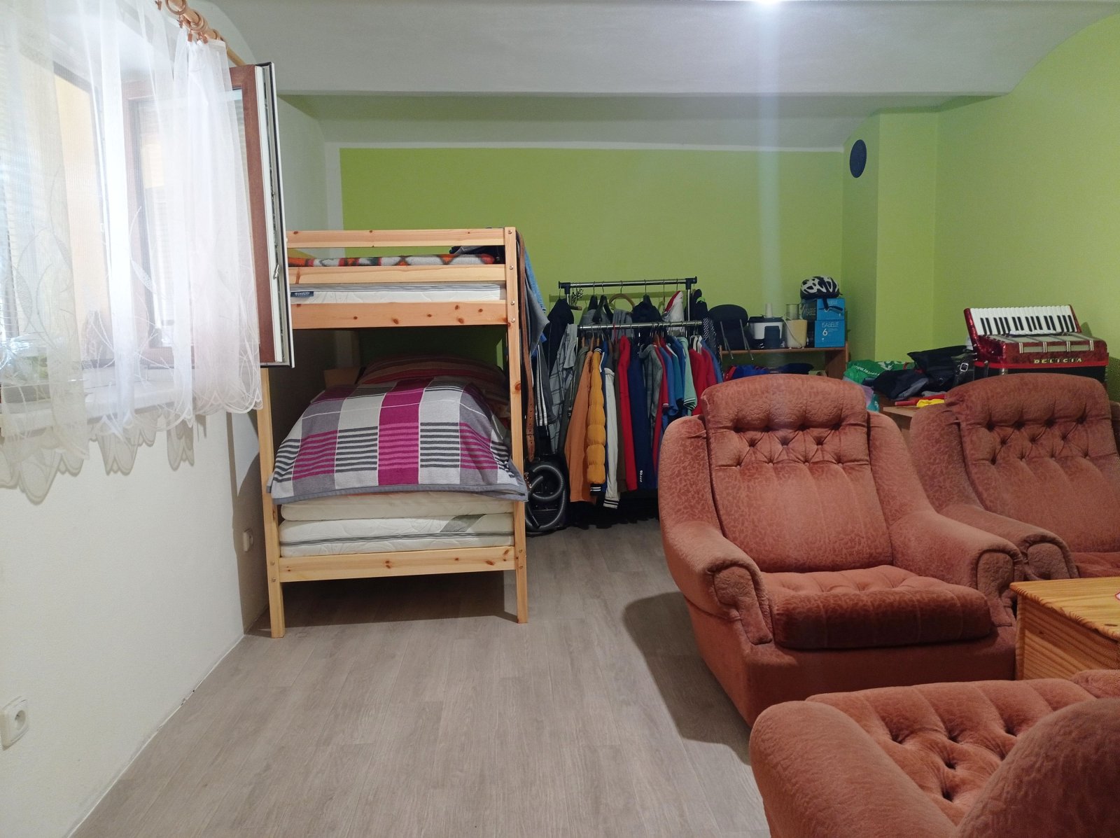 Přízemní rodinný dům se zahrádkou v obci Brod nad Dyjí - Obrázek 11