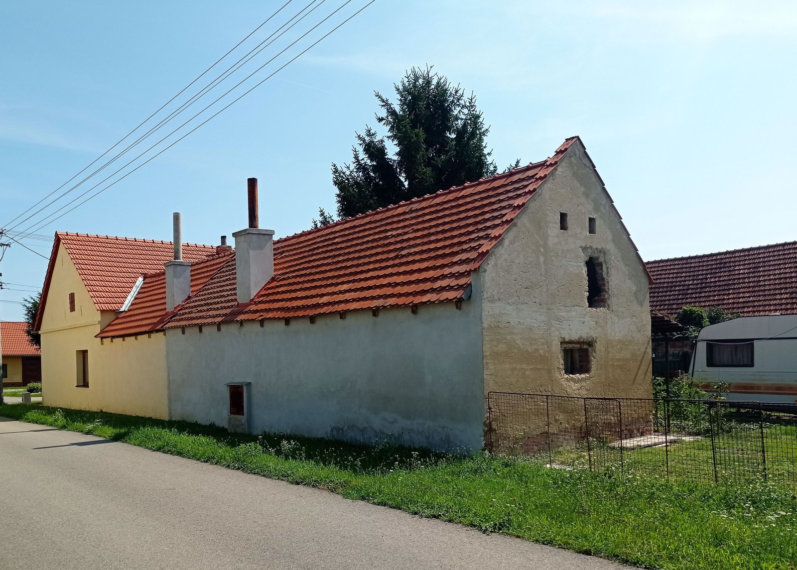 Přízemní rodinný dům se zahrádkou v obci Brod nad Dyjí - Obrázek 3