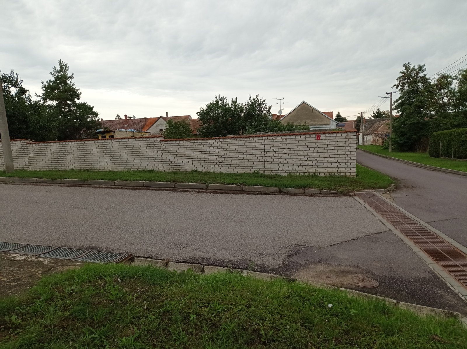 Pozemek určený k výstavbě rodinného domu v městysi Drnholec - Obrázek 4