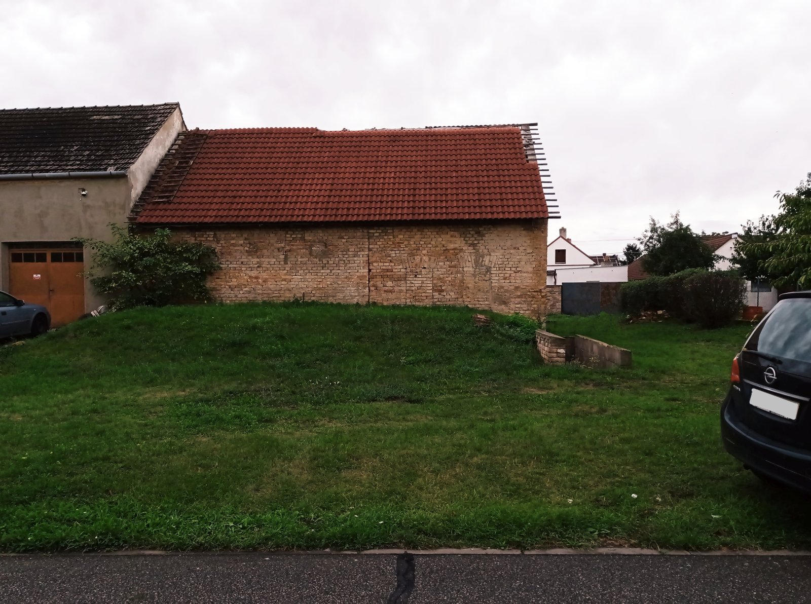 Prodej zemědělské stavby s možností přestavby na rodinný dům v Jevišovce - Obrázek 2