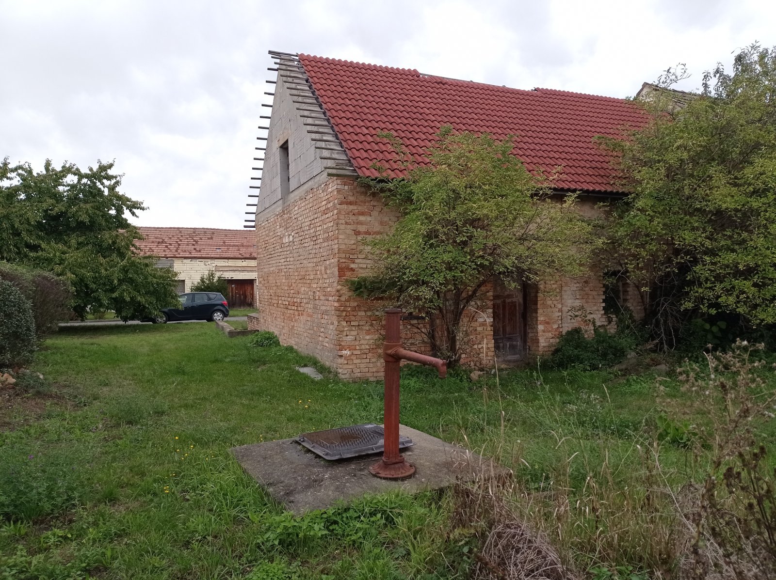 Prodej zemědělské stavby s možností přestavby na rodinný dům v Jevišovce - Obrázek 8